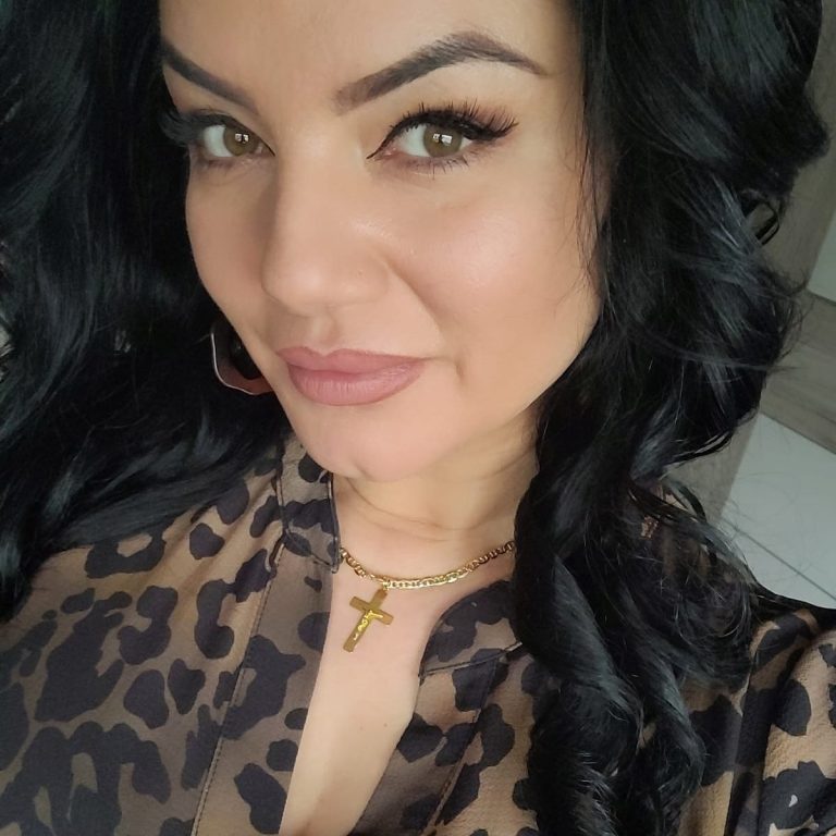 Kundin Empfehlung - Emilia Timeless Elegance